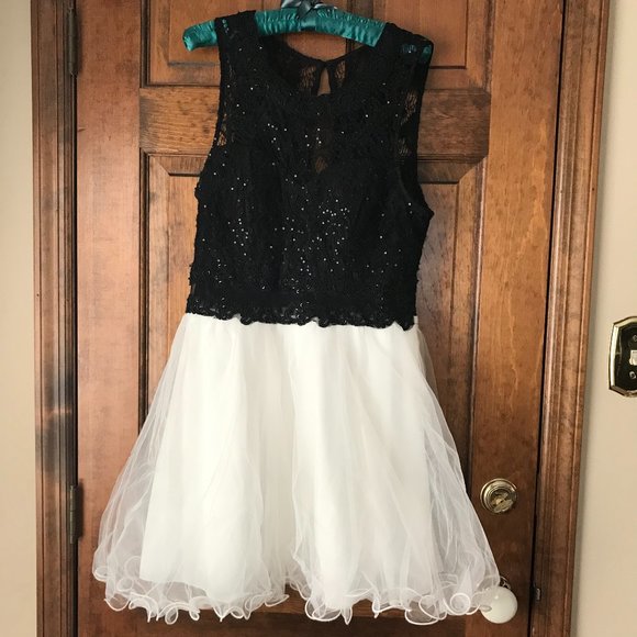NWT Speechless Black Lace Sparkle w/White Tulle Dress Size 13
